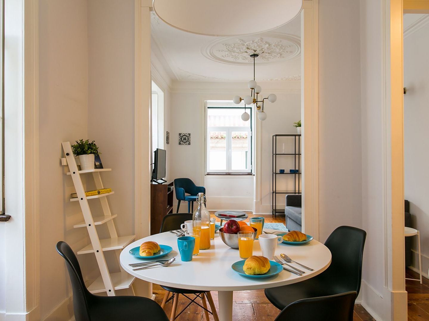 Joivy Splendid 2Br Flat In Bairro Alto, Nearby Luis De Camoes Square Appartement Lissabon Buitenkant foto